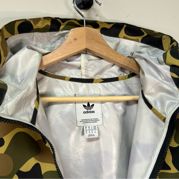 Adidas Waterproof Camo Jacket - Picture 3 of 4